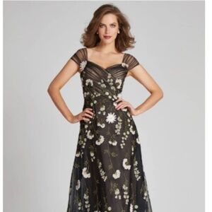 DESIGNER Rickie Freeman for Teri Jon: 3D Embroidered Tulle Gown 8